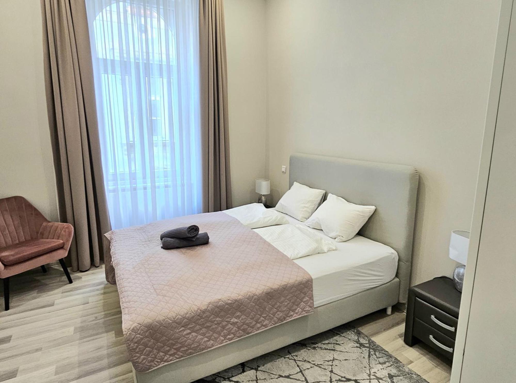 Designer Downtown Gem Daire Budapeşte Dış mekan fotoğraf