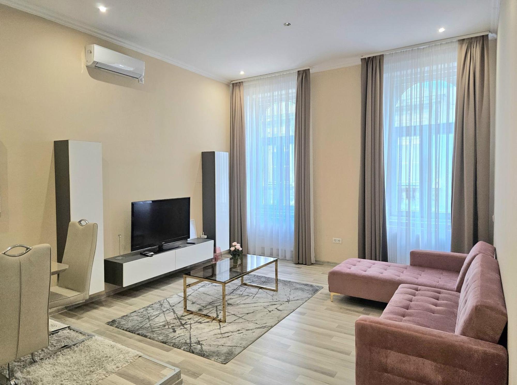 Designer Downtown Gem Daire Budapeşte Dış mekan fotoğraf