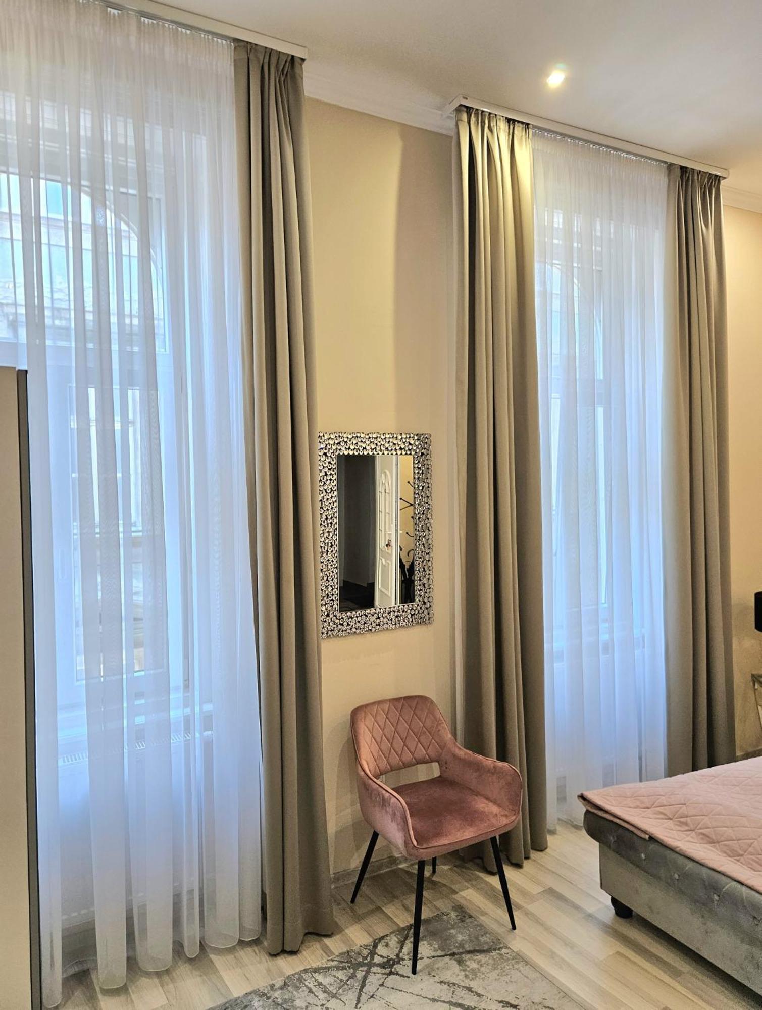 Designer Downtown Gem Daire Budapeşte Dış mekan fotoğraf